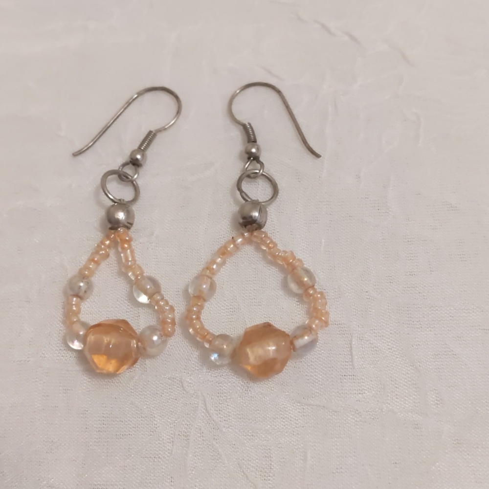 💐 Beaded Dangle Earrings